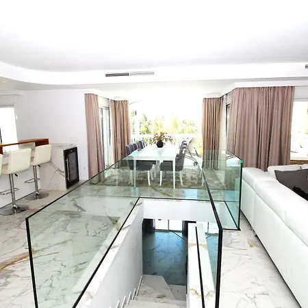 فيلة Nogal فوينخيرولا