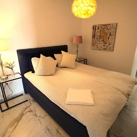 Nogal Villa *