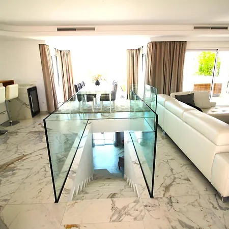 Nogal Villa Fuengirola